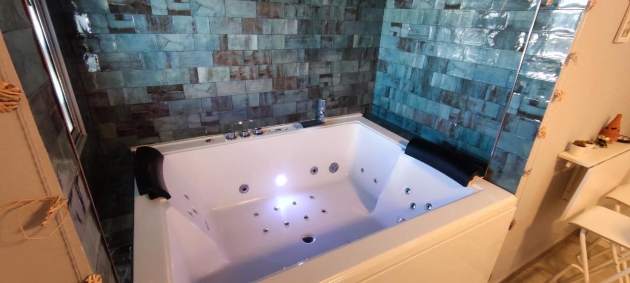 Latorre Jacuzzi Jerez Lejlighed Jerez de la Frontera Eksteriør billede
